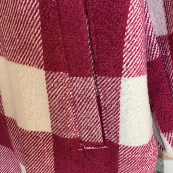 Members Mark Women Berry and Off White Plaid Shacket - Picture 5 of 10